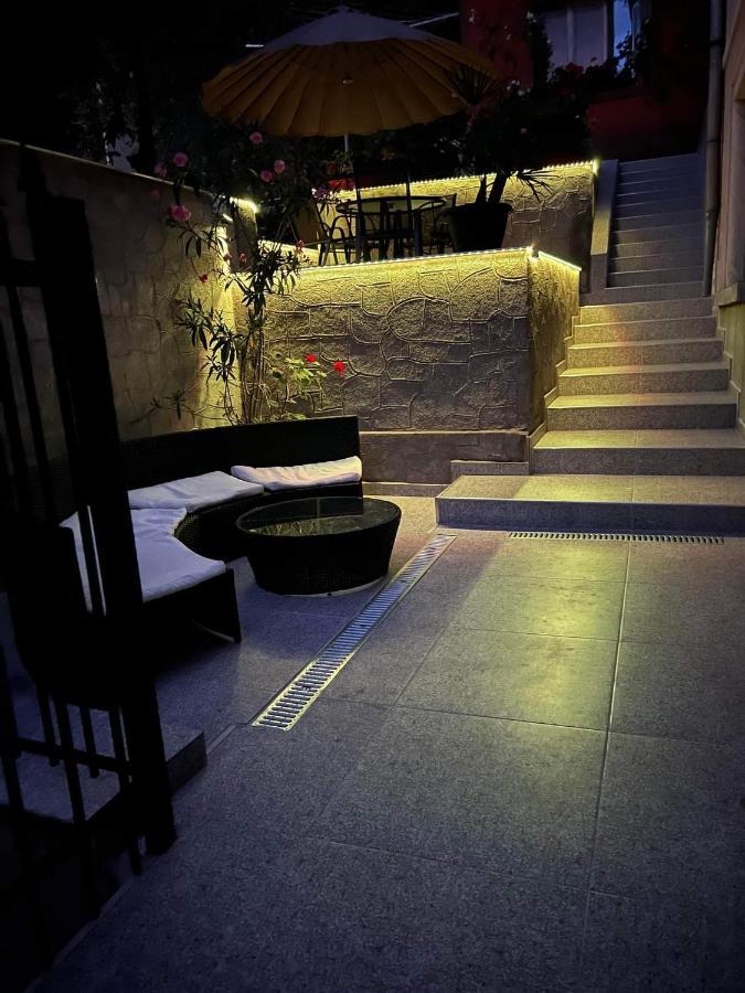 Casa Simionov Apartment Baile Herculane Exterior photo